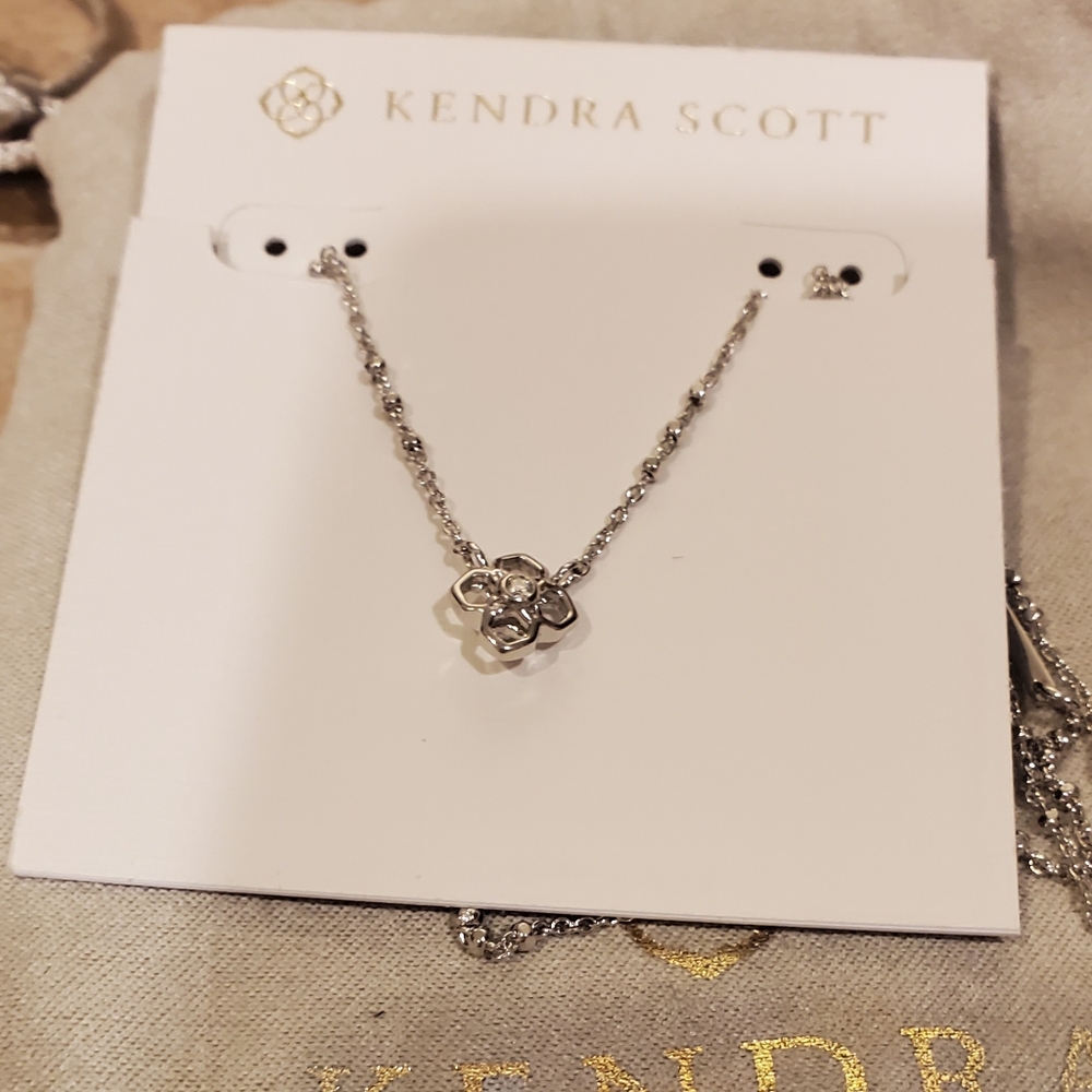 Kendra Scott Necklace